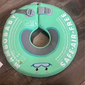 Mambo baby neck ring